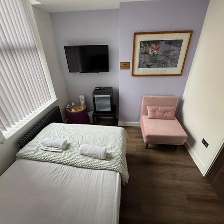Southgate Luxury Apartments Elland ภายนอก รูปภาพ