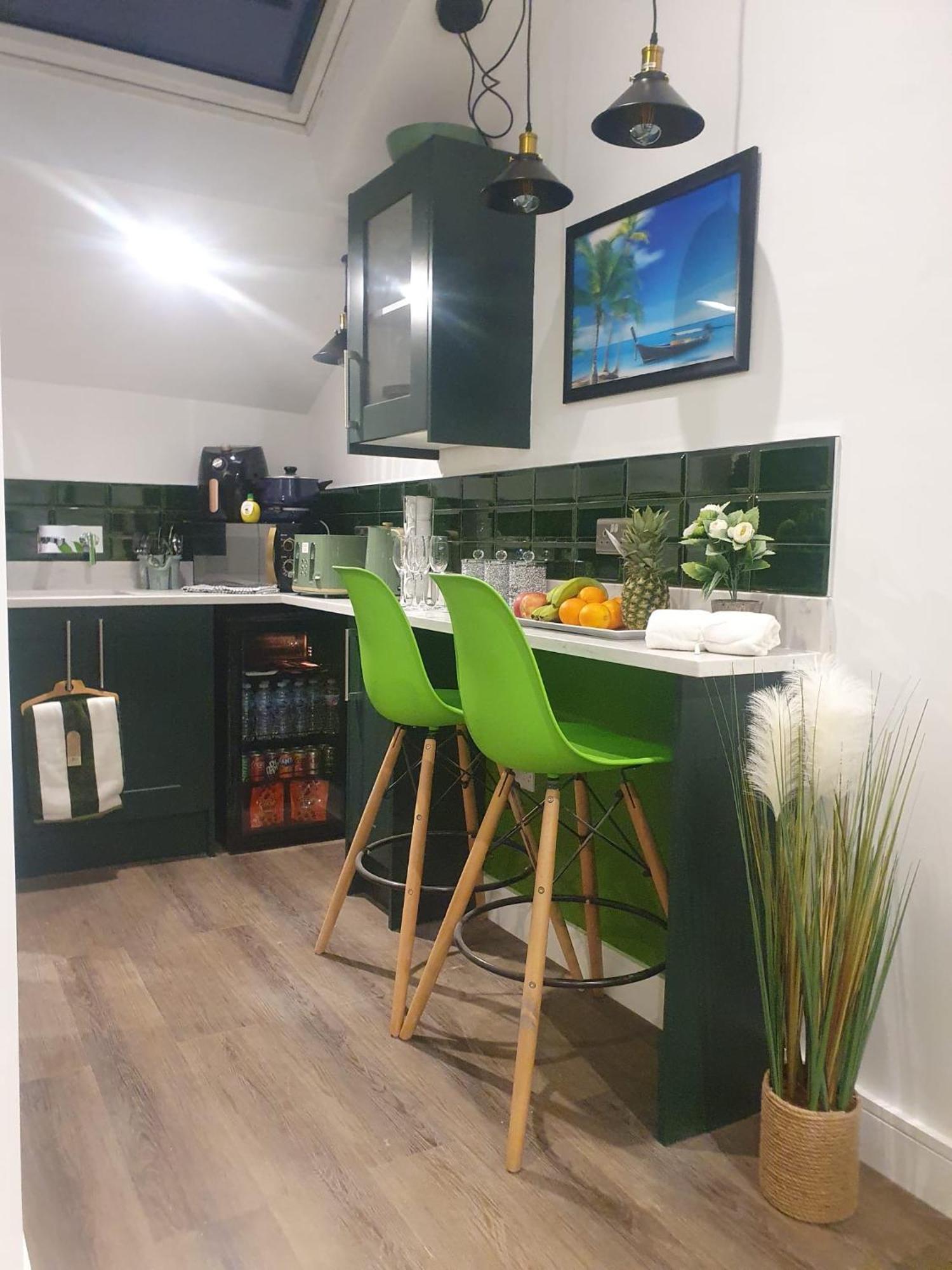Southgate Luxury Apartments Elland ภายนอก รูปภาพ