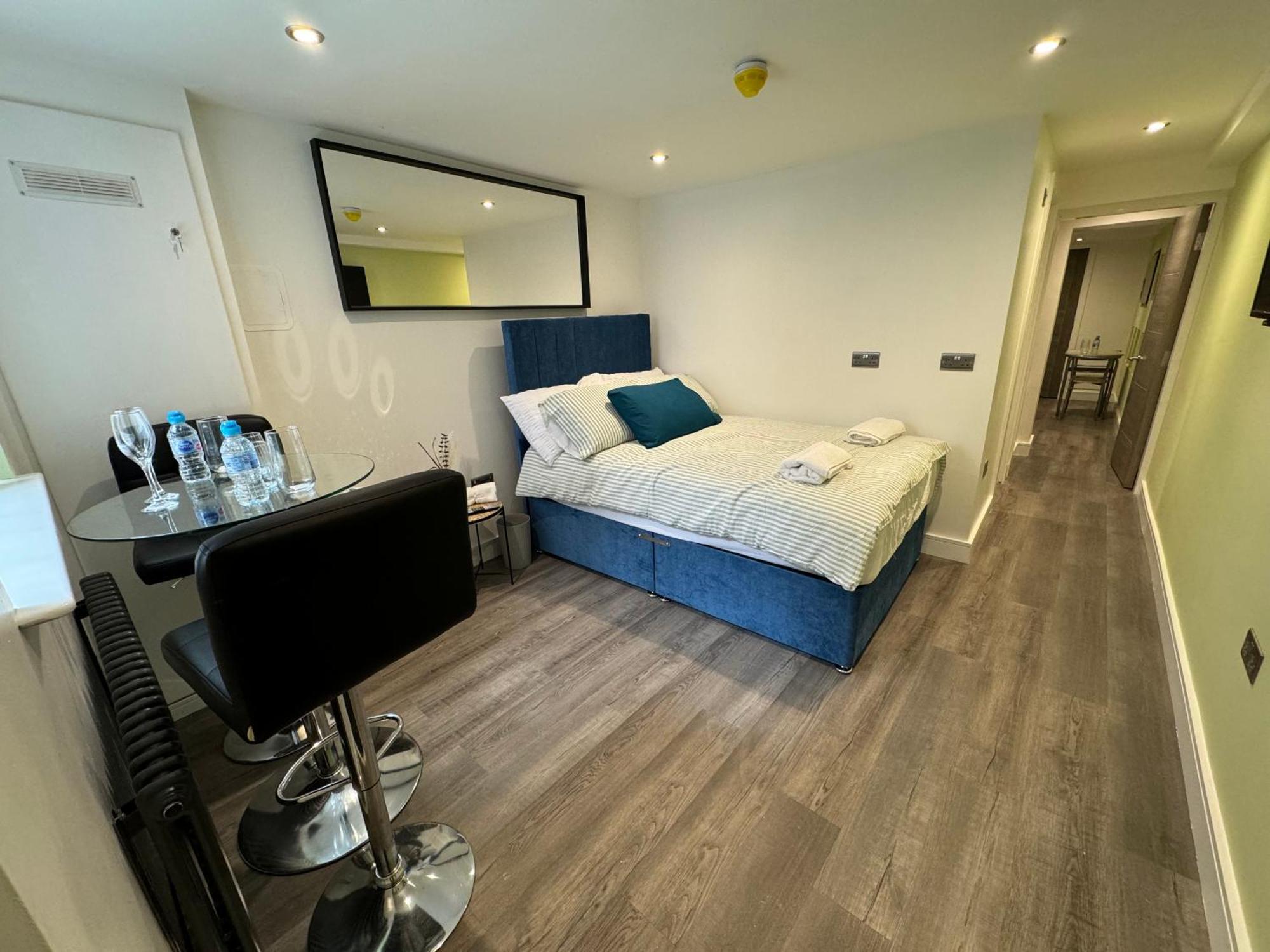 Southgate Luxury Apartments Elland ภายนอก รูปภาพ