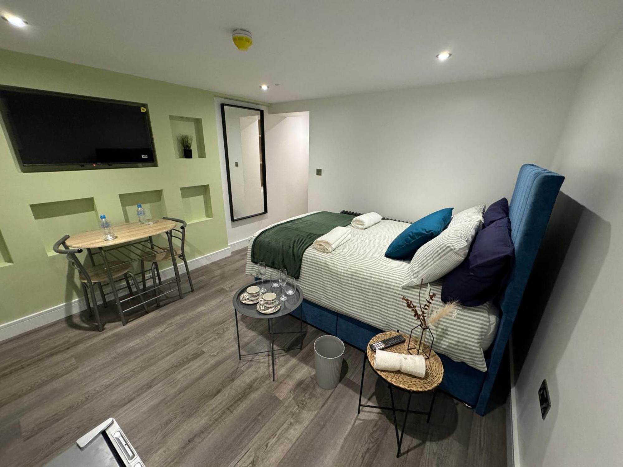 Southgate Luxury Apartments Elland ภายนอก รูปภาพ
