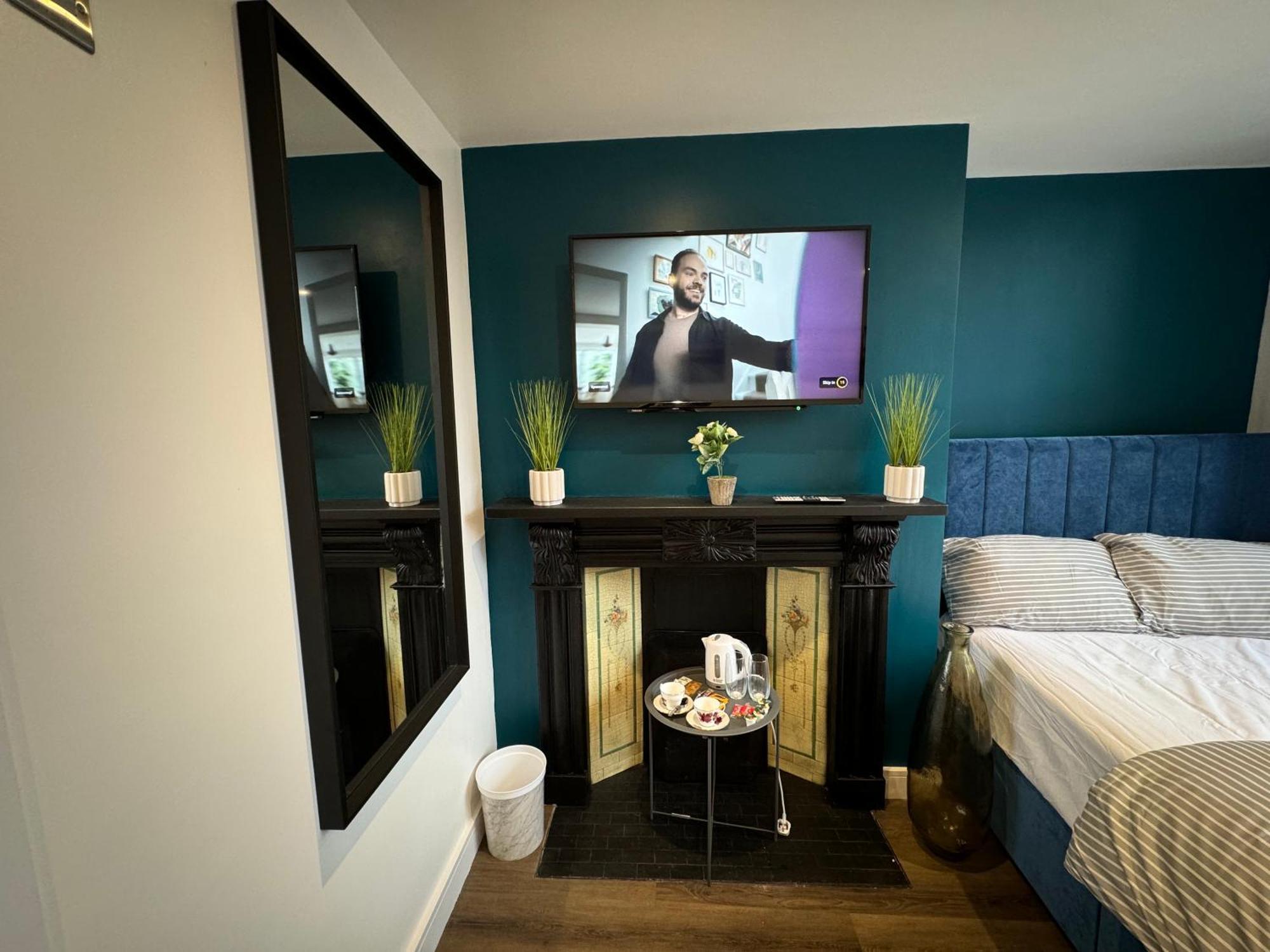 Southgate Luxury Apartments Elland ภายนอก รูปภาพ