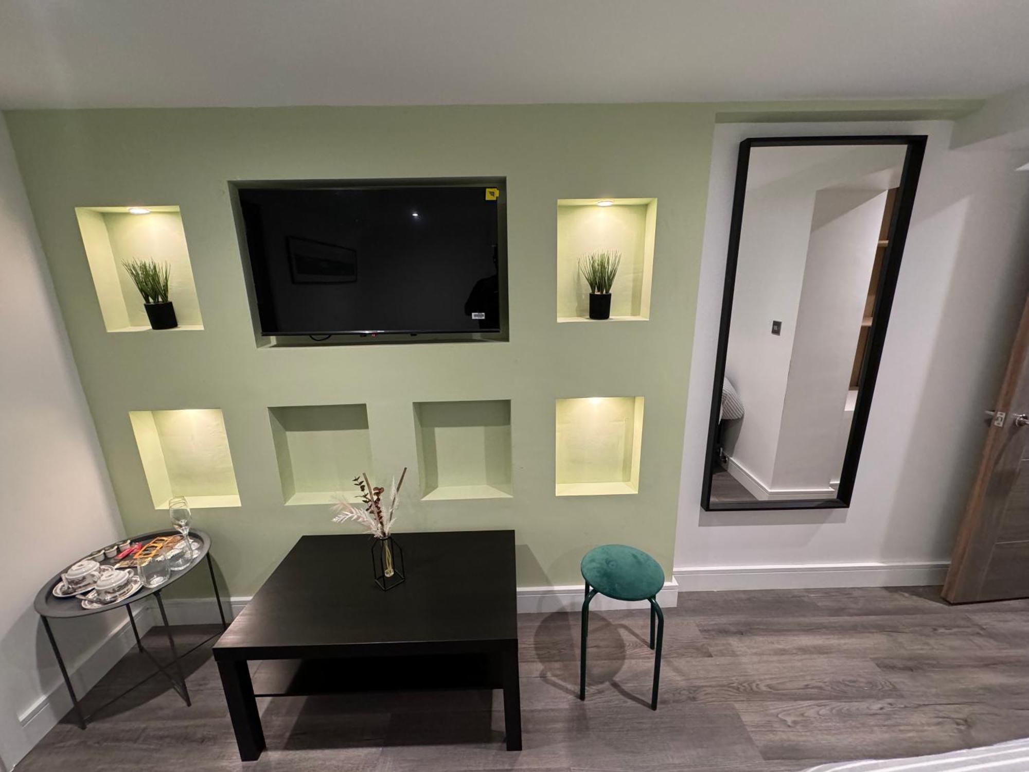 Southgate Luxury Apartments Elland ภายนอก รูปภาพ