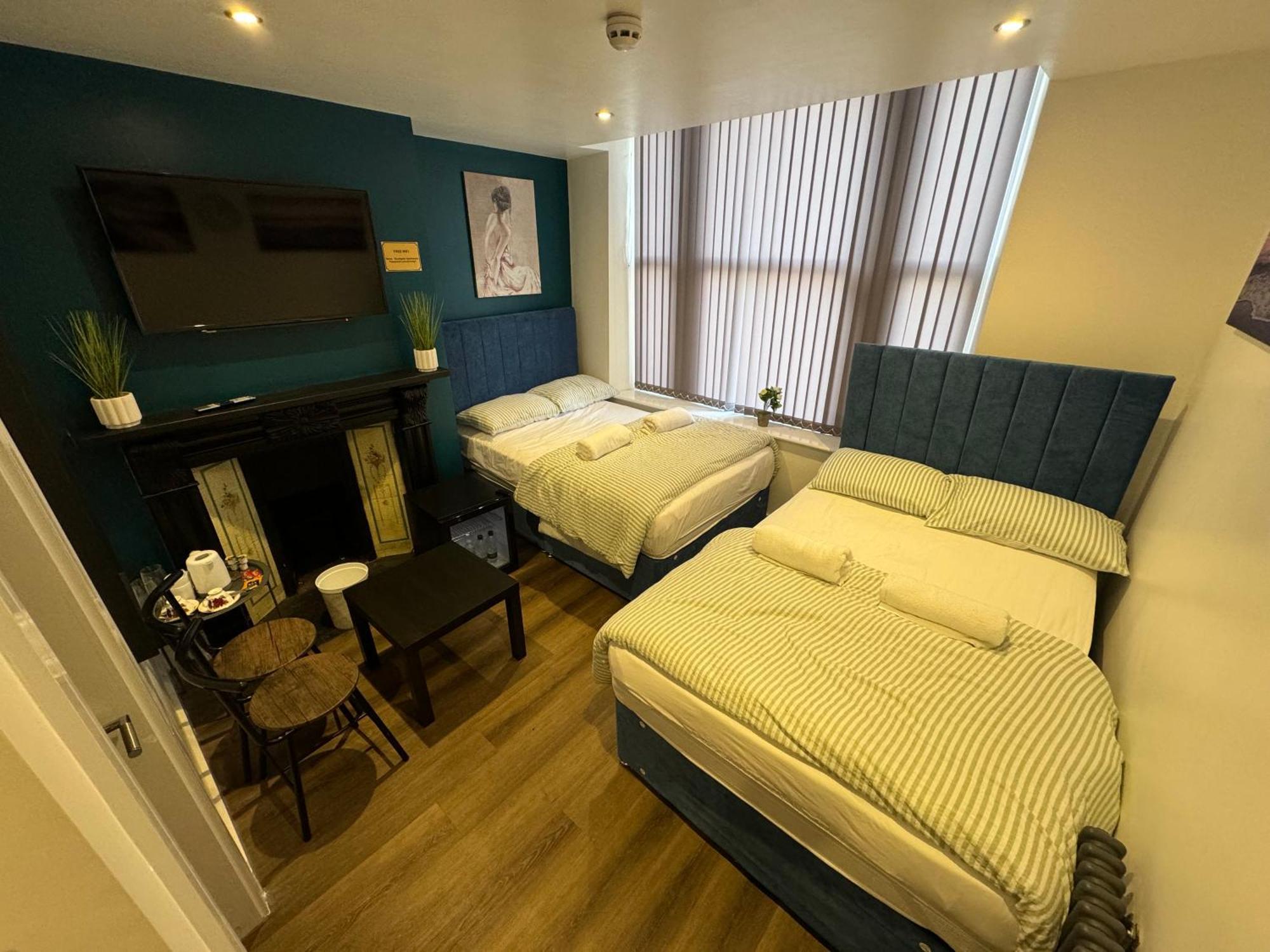 Southgate Luxury Apartments Elland ภายนอก รูปภาพ
